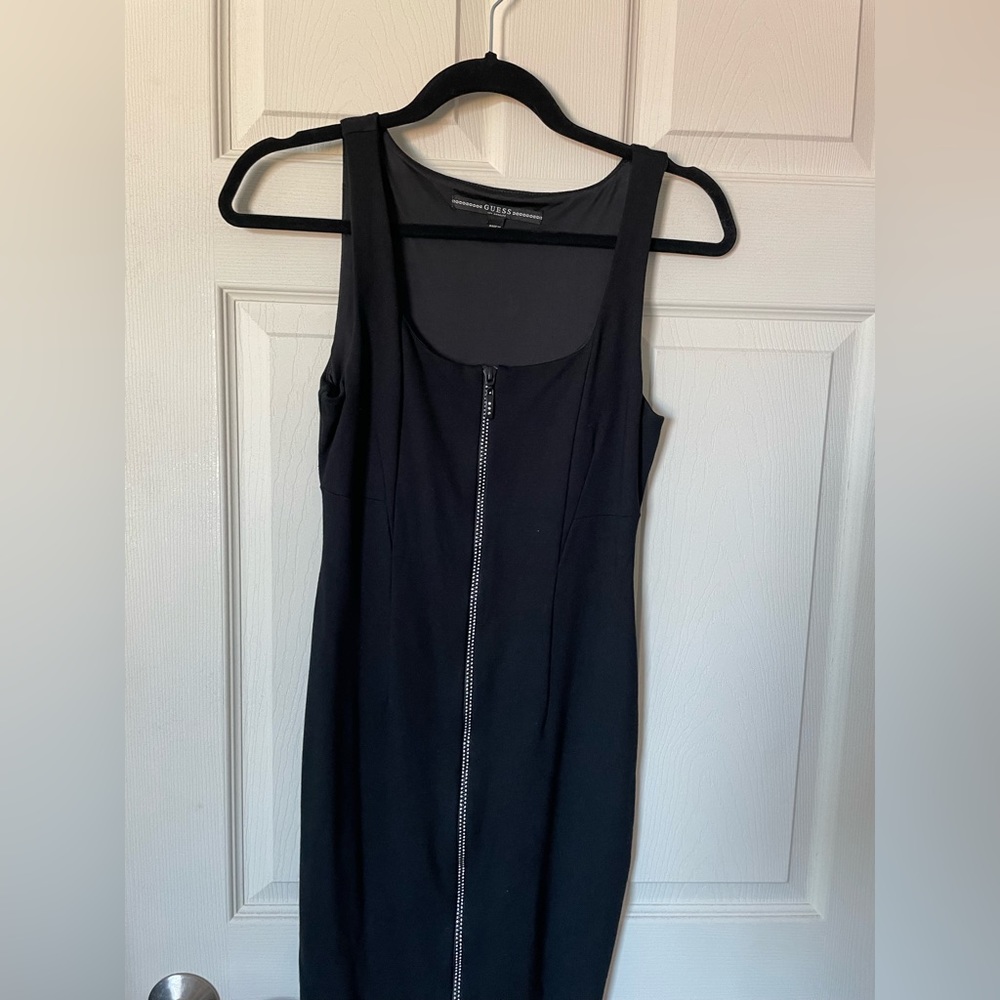 Scoop neck guess dress